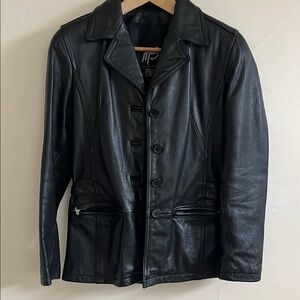 Maxima Women's Black Leather Jacket